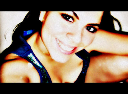 Lic.Comunicación @UOlmeca / Master en Admón de FFHH #uvm / Mexi-Catracha ♥ / Madre ♥ / Espositta ♥ / Creyente que venimos al mundo a ser felices!... :)
