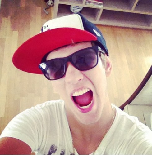 Leonardo Bonelli Seabra 16 anos  (: