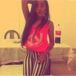 Seguime, te sigo, nos seguiimos.. es una cadena♥
                     Si me seguis sos pro ;)