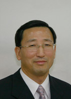 서울제일교회를 섬기는 김상오 목사 입니다.
I am Sang-O Kim, 
a minister of Seoul First Church.