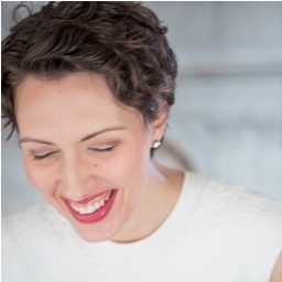 julia_weil's profile picture. 