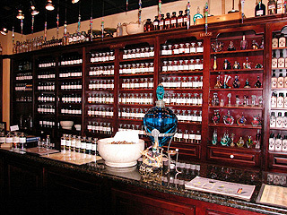 TFSBDL's profile picture. Discover your signature perfume oil!
The Fragrance Shop offers over 900 pure, long-lasting perfume oils. Alcohol-free, handcrafted & made to order in the USA.