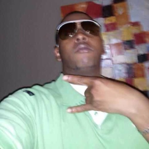 deejaykush82's profile picture. 