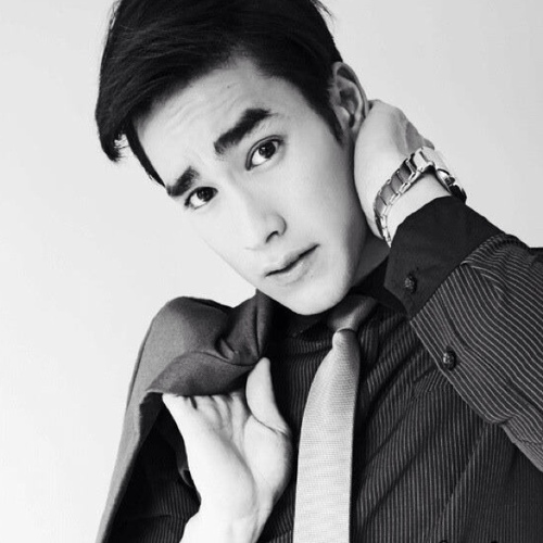 (สายชล) หรือ (ชาร์ล แมคโครวิท) ...นางฟ้า @FahLadda คือผู้หญิงคนเดียวที่ผมรัก และจะรักไปตลอดชีวิต...ไม่ใช่ณเดชน์นะครับ^^