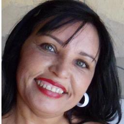 tenho 56 anos, viúva  moro sozinha, meus 3 filhos todos casados, tenho 3 netinhas