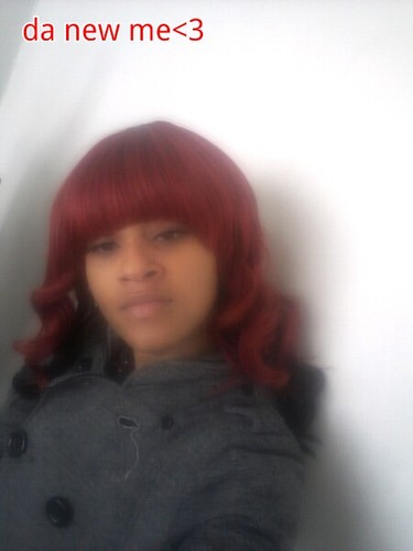 smart,,love shoppin,talkin on the phone