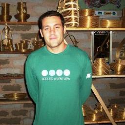 Trabalhador por gosto, estudioso por convicção, palmense por opção e vascaíno de coração.