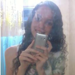Por fora a menina que muitos julgam e por dentro a mulher que poucos conhecem!!