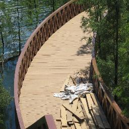 Supplier and leading manufacturer of composite decking, fencing and cladding. Wholesale on flexible terms.