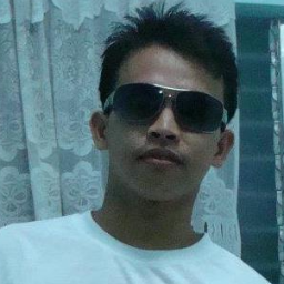 neomedespanares's profile picture. 