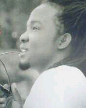 Eva smilin man