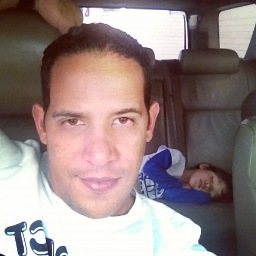 Hijo ... Padre ... Hermanito... Esposo ... Tecnologo, amante del Basketboll y la Musica... Liceista y Yankeesta desde chiquitico ....
