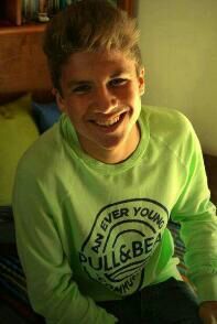 theprincipee's profile picture. 17. Amante de la música y de la vida. Sencillo, soñador, romántico, que mas puedes pedir? ;) :$