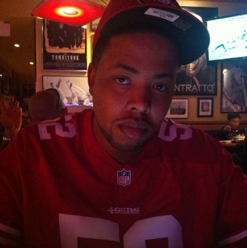 thatsboyboi's profile picture. real nigga respect it or accept it cause u aint gone check it ya hemi