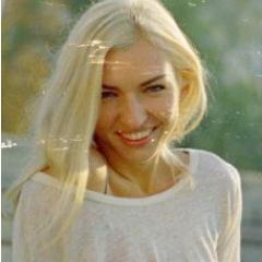 Mod at http://t.co/2Bq2ptkY, content manager, yoga teacher at http://t.co/qXtHwDCd