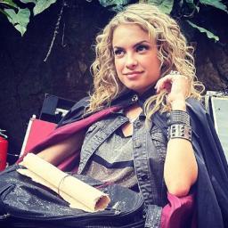 Do ceu Deus tirou a estrela mais brilhante,do mar tirou a pedra mais preciosa e com isso criou vc amor @lua_blanco
