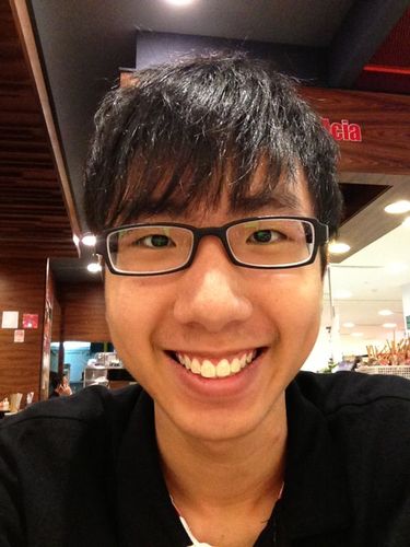 xyyxyz's profile picture. 