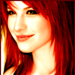 Hii sou Hayley amo meus Fãs !! me segue!!  PARAMORE #honesta