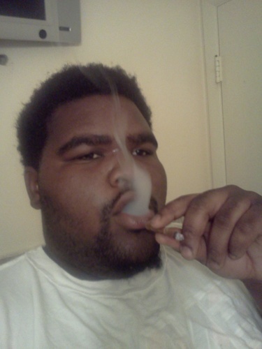 Money making youngin none stop. i can't wait by the time im twenty one im a be the MotherFucking man it's my team time to shine bright & we will