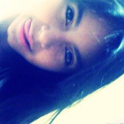 ʚɞ, 
       “ o segredo é não correr atrás das borboletas. é cuidar do jardim para que elas venham até você”.