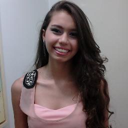 Marcela_FMF's profile picture. Palavras fixadas na alma, sentimentos rodeados por livros e sempre fã da Paula Pimenta...