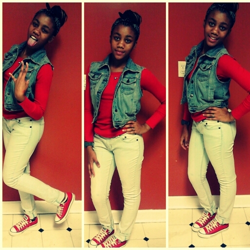 Im Gorgeous fun to hang around with|FunSize and wild Af Loving my Jay. Follow me i FB! (:♡ Instagram @_Thuggishh_Rubyy