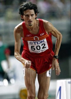 Ex-atleta internacional 1'44”84 (800ml). Profesor @uaxuniversidad / @isediESP Máster Gestión dpt. Entrenador RFEA. Docente Fisiología y Alto Rendimiento