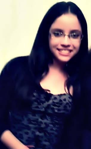 '' Quanto mais me esforço pra saber quem sou ...
Mais noto que mudo a cada dia ..
que aprendo mais, amadureço mais,
e me torno diferente..
Amanda Santos