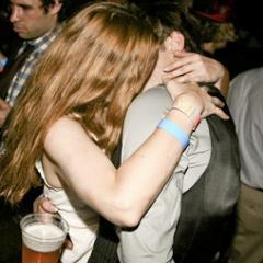 Tweet or email pictures (bulldog_makout@yahoo.com) of your friends or complete strangers making out.
