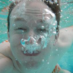 DinusBron's profile picture. Raketbouwer, pizzaexpert