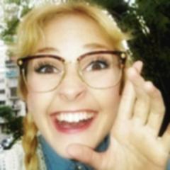 Twitter dedicado a mi princesa Mechi Lambre para expresar parte de mi amor a la persona que hizo que mi mundo brille. @Mechilambre te amo ♥
Since: 12.01.2013
