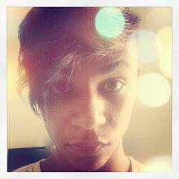Escorpião, 18 anos, Futuro Técnico de MKT... O resto descubra rs ! :) born this way ☮
http://t.co/fLwc88J1