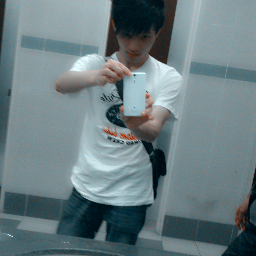 Life is not a race ,but a journey to be savored each step of the way.
生命不是一场赛跑，而是一步一脚印的旅程。