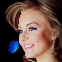 @Juulianapaiva @anboy88 // Amor de fã não se define, não se mede. Apenas se sente. E só quem é fã de verdade sabe o quão grande é esse sentimento. Las amo! *-*