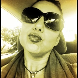 janet_maloney's profile picture. Keep it real, Yo.