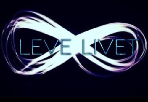 I love music! live life!