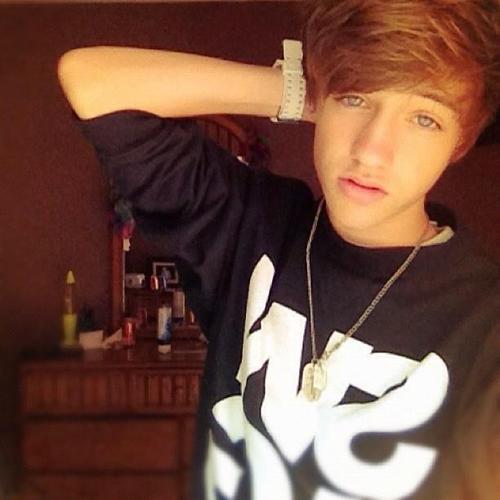 Austin_gray07's profile picture. Hi I'm austin gray, I'm tumblr famous and this is my new twitter, follow me I'll follow back thanks:) and add/follow me on facebook:)