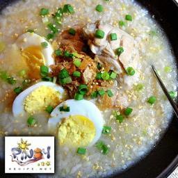 food and travel blogger