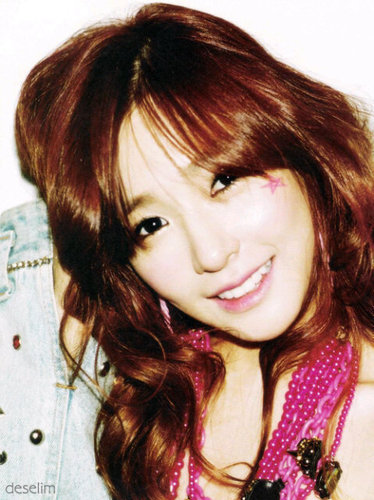Less OOC. RealKpopIdol 2nd gen. Soshi's eye smile. Fantalk? Allowed!^^~
