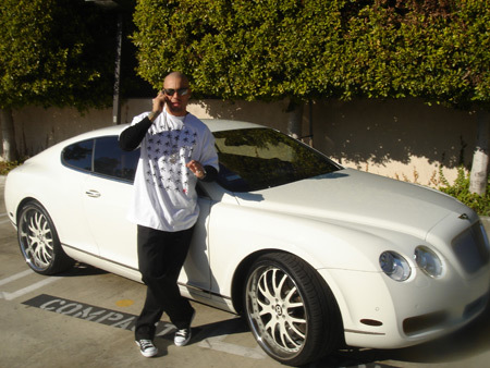 RadioTowerToys's profile picture. Providing The Finest Line Of Radio Control Fliers!