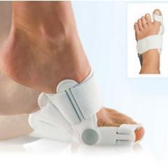 We treat all foot and ankle problems from children's flat feet and warts to complete foot and ankle fractures.