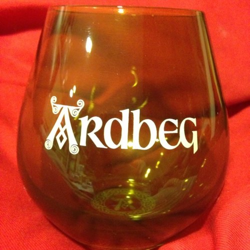 r95941048's profile picture. 