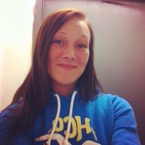 Im 20 years old. Junior @ UofM. Sonic Employee. Crazy. Pieced together. Oh and uhhh... Im GAY. :) #teamlesbian 
Follow me ✌