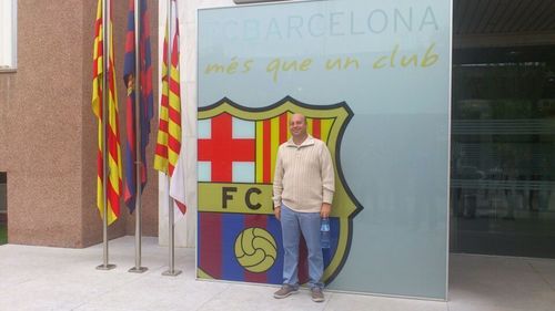 cule de nacimiento, republicano y pobre pero honrado.