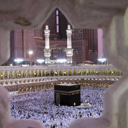 اللّهُم لا ترد لنا دعوة ولا تُخيب لَنا رجاء ، وبَلغنا الغايات وحقق لنا الأمنيات ، وأصلح لنا النّيات وحفظ لي ذريتي يَارب مفضلتي فيها مايفيدكم سبحان الله وبحمده