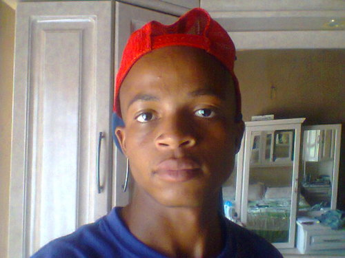 Burgersfort motswako Hiphop representer.Slum poet,Vuk'uzenzele letter writtin Winner 2008. Kenna mrappa hle.0744491978  for bookingz