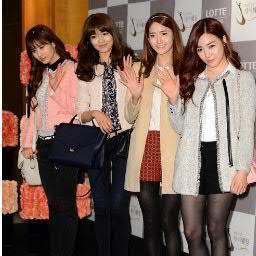 yanafitri19's profile picture. 