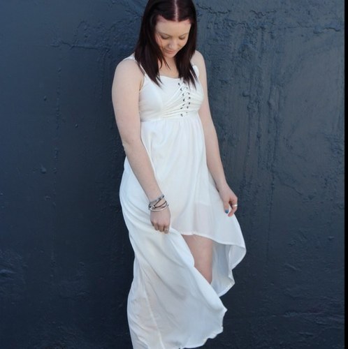 Mooookala's profile picture. you almost feel ashamed that someone could be that important, that without them you feel like nothing.