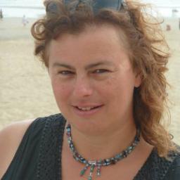 Naturopathe et praticienne en hypnose, la santé des femmes et leur fertilité m'intéressent !