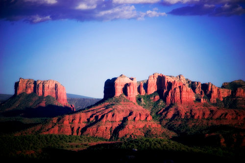 Sedona Hotels Guide provides information about hotels, resorts, and vacations in Sedona Arizona.